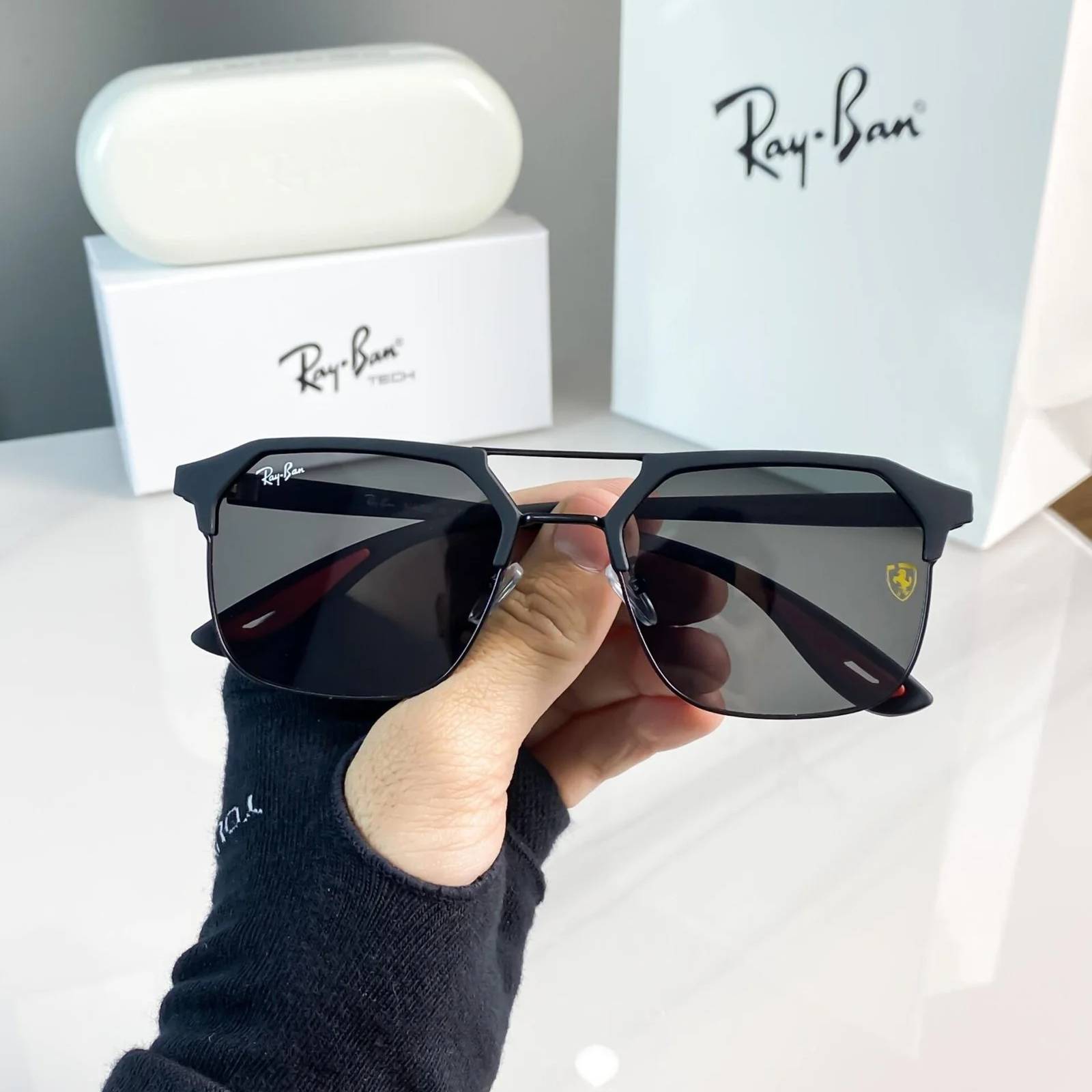 Ray-Ban x Ferrari